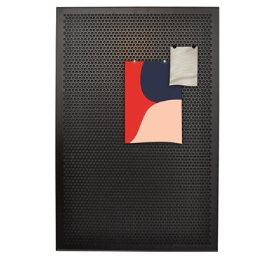Opslag til nåle og magneter. 90 x 120 cm.