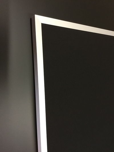 Opslagstavle med solid alu.ramme. Tilbud